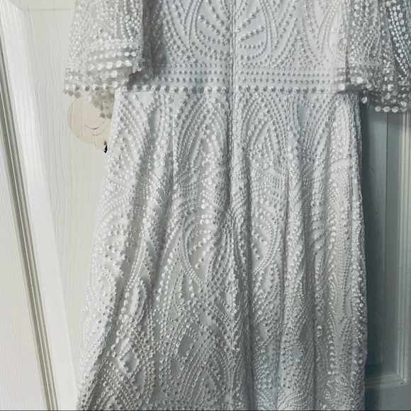 Accept offer 💒  Tadashi Shoji Luz Embroidered Cold Shoulder Gown - Picture 8 of 8